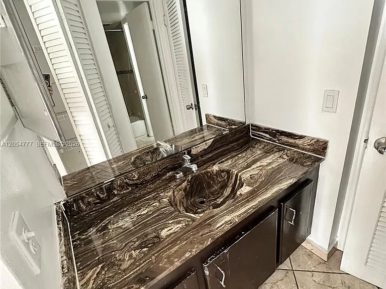 4111 Stirling Rd #408 — Photo 10