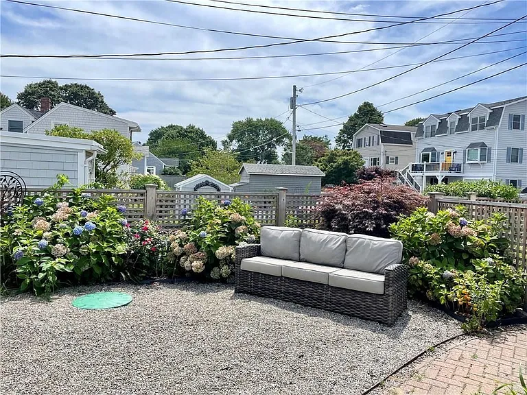 57 Green St — Photo 36