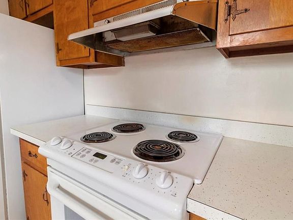 5th image of 1430 Monterey Ave #1