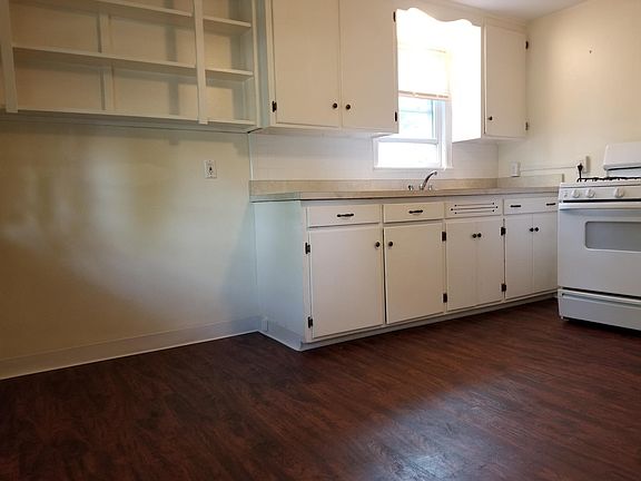 3rd image of 26 Redmond Ave #1