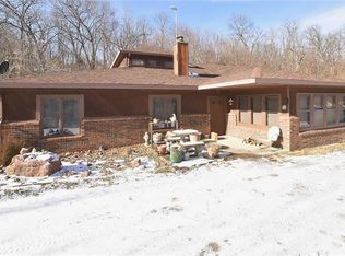 1608 Sunrise Dr, Smithville, MO 64089