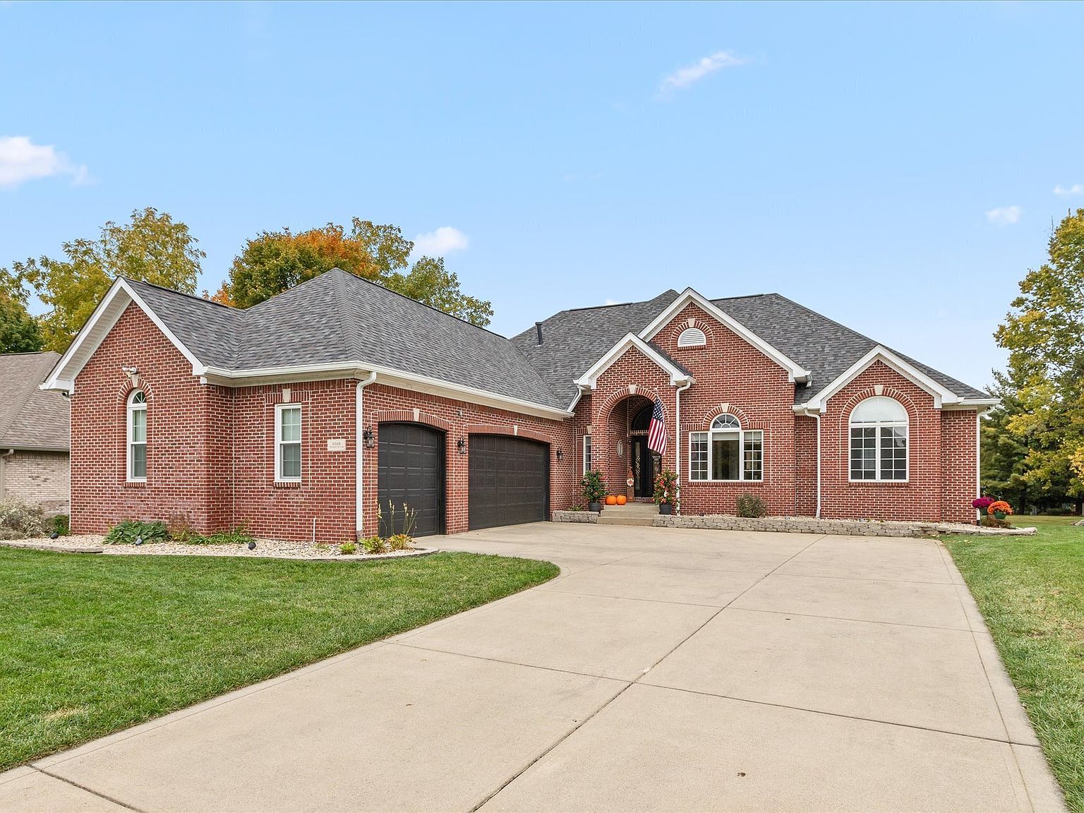 6328 Simien Rd, Indianapolis, IN 46237 | Zillow