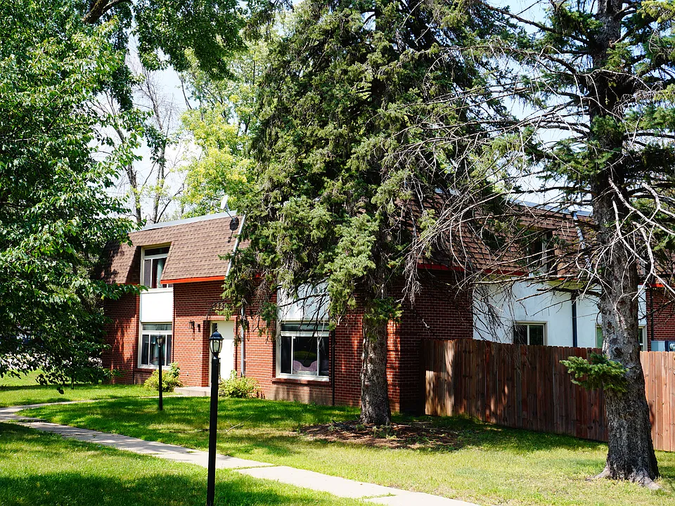 Building Photo 4