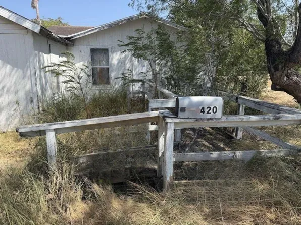 420 E Avenue D, Kingsville, TX 78363