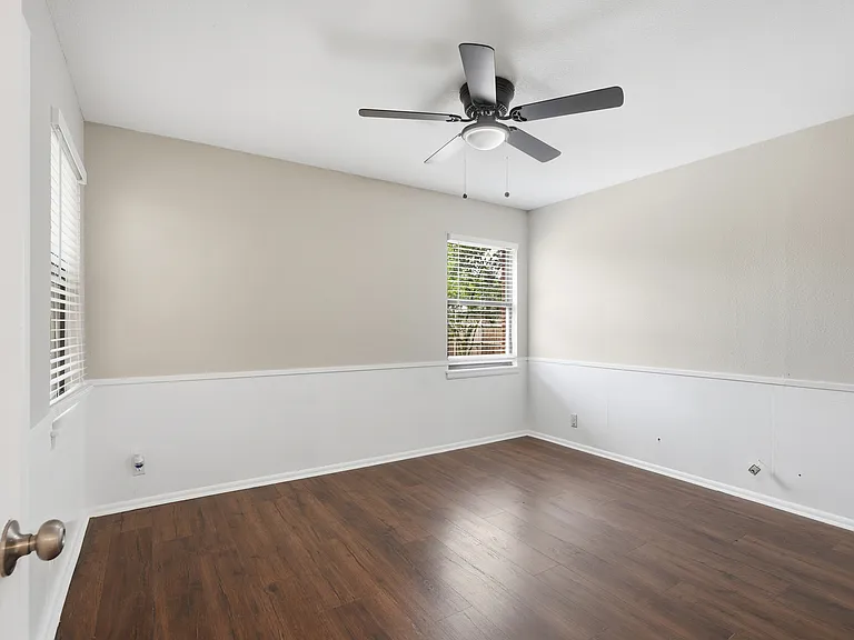 1510 Juanita Dr — Photo 18