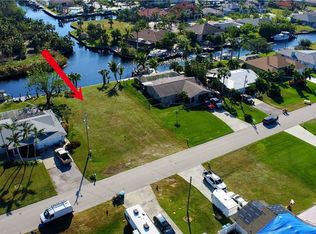 2044 Coral Point Dr, Cape Coral, FL 33990