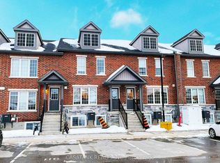 244 Penetanguishene Rd #15, Barrie, ON L4M7C2