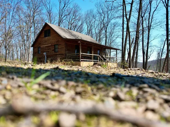 926 Herringbone Rd, Port Royal, PA 17082