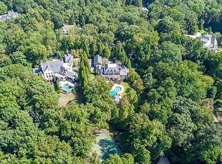1976 W Paces Ferry Rd NW, Atlanta, GA 30327