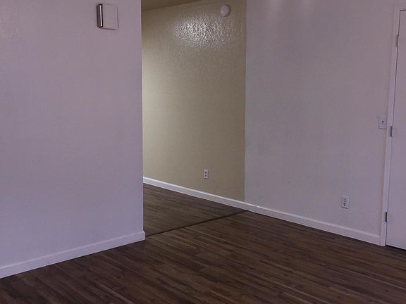 3rd image of 696 N Brundage Ave