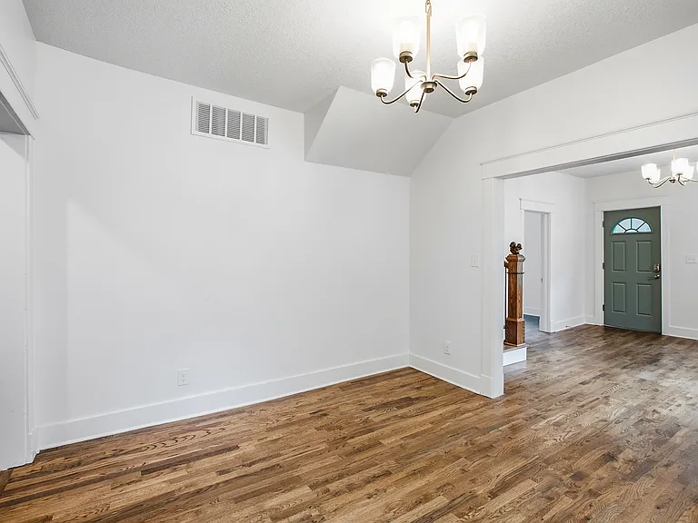 4724 Delmar St — Photo 20