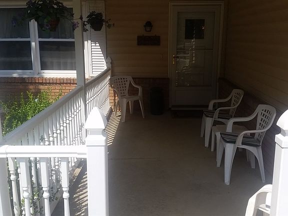 4th image of 3719 Dewberry Dr