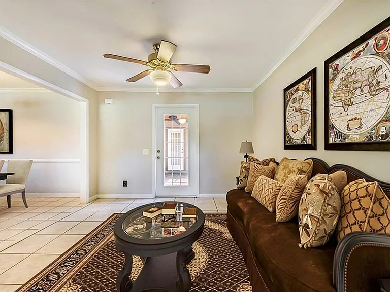 4854 E Hinson Ave — Photo 16