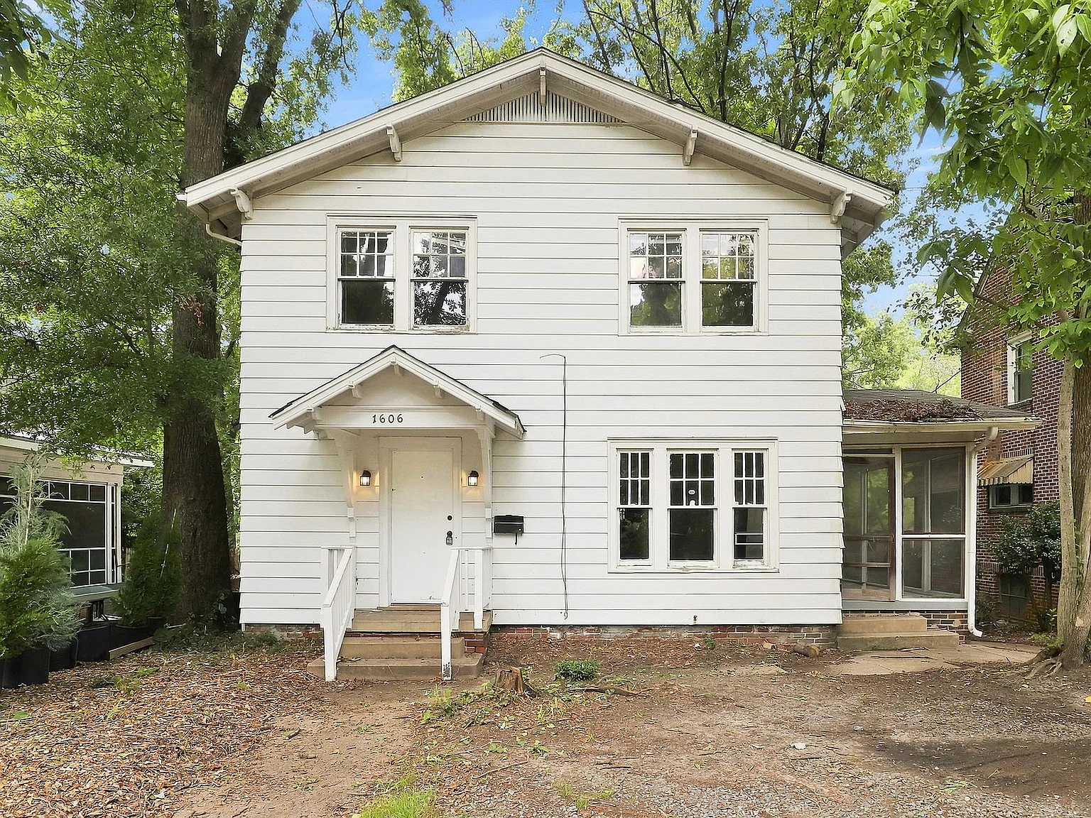 4 bed, 1746 sqft, $2,525 — Photo 2