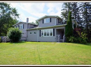 190 W Falls Rd, West Falls, NY 14170