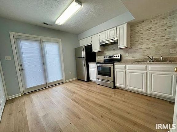 5th image of 648 E Sherwood Hills Dr