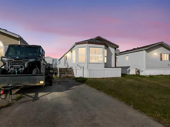 115 E Cree Ln, Wood Buffalo, AB T9K 1Y5