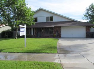 4075 Acacia St, Riverside, CA 92503