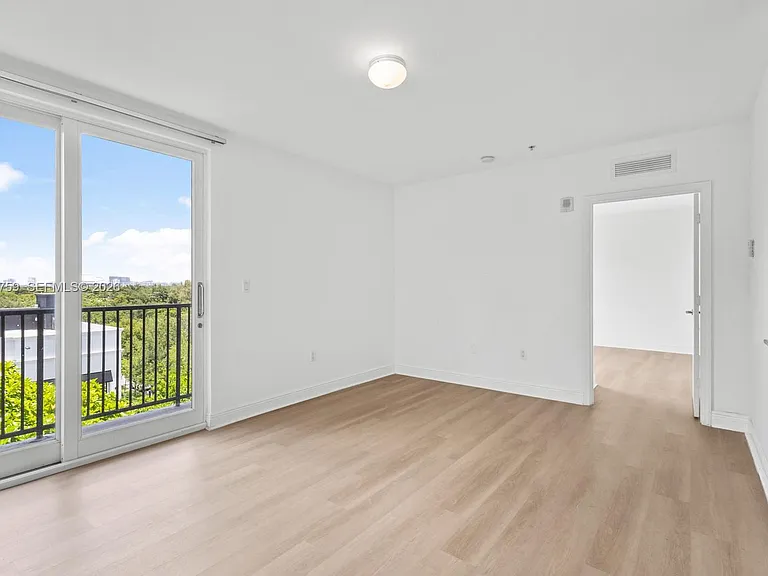 2701 SW 3rd Ave #502 — Photo 9