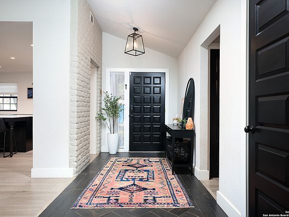 4th image of 9506 Sumac Circle