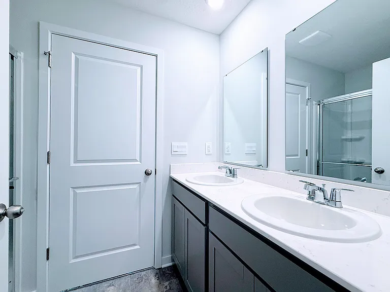 6304 Marinelli Dr N — Photo 20