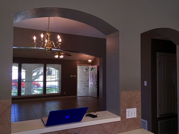 Arch kitchen to dinning area