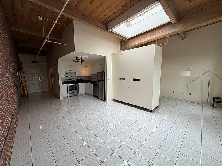 172 Middle St #506 — Photo 2