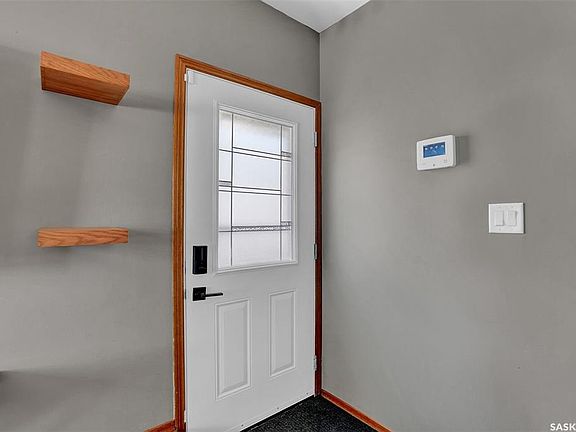 4th image of 1330 Courtney STREET