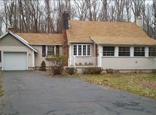 18 Laurel Dr, Wayne, NJ 07470