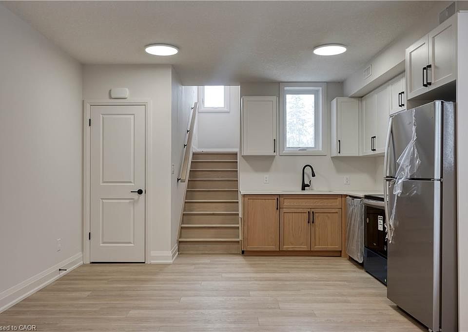 1st image of 800 Myers Rd #103