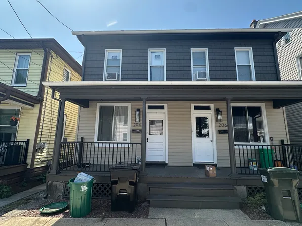 204 W Carpenter Ave, Myerstown, PA 17067