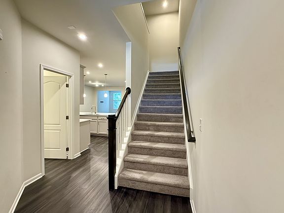 2nd image of 2809 Willow Ct