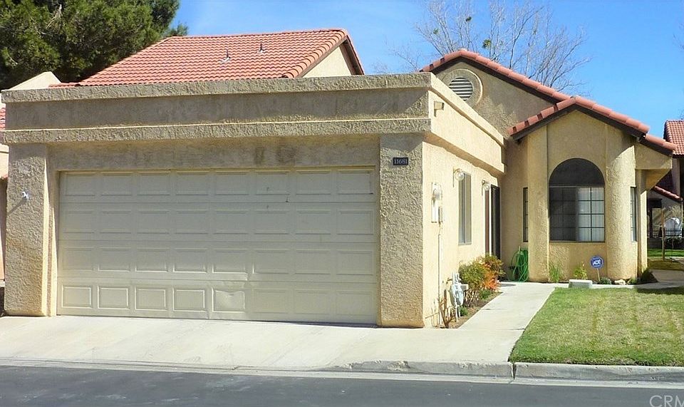 2nd image of 11681 Cedar Ct