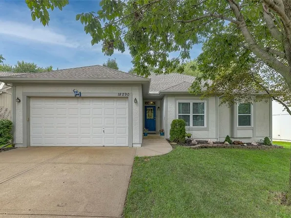 18290 W 155th Ter, Olathe, KS 66062