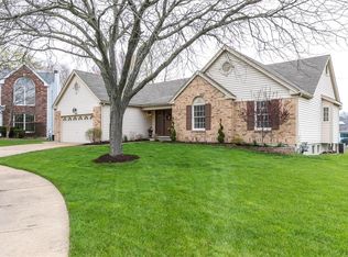 15667 Coventry Farm Dr, Chesterfield, MO