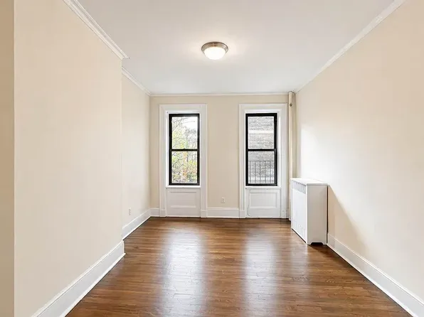 930 2nd Ave, New York, NY