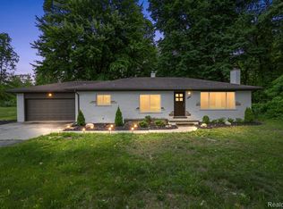 25150-23 Mile Rd, New Baltimore, MI 48051