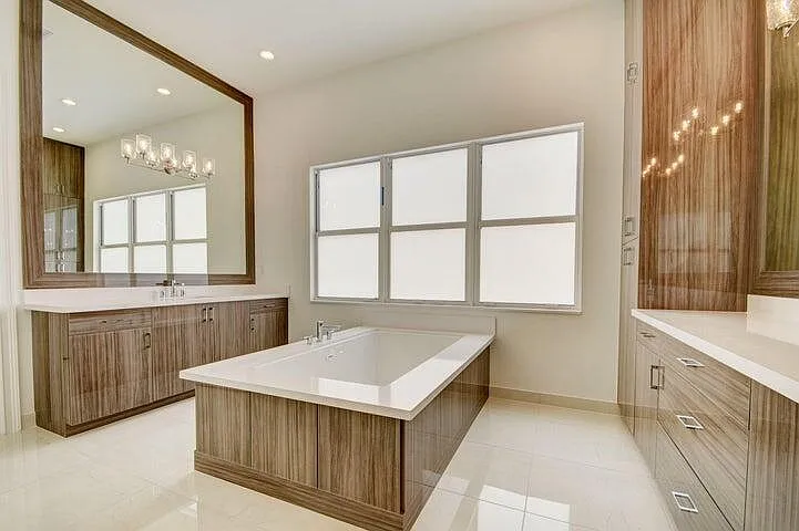 12832 Veneto Springs Dr — Photo 13