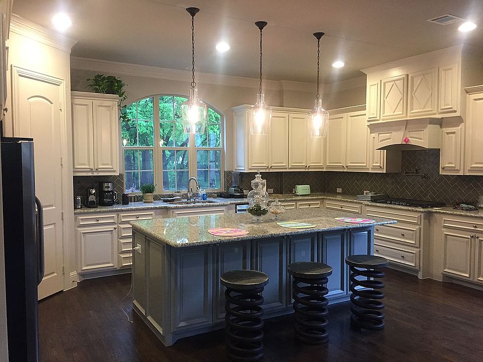 1st image of 5704 Squeezepenny Ln
