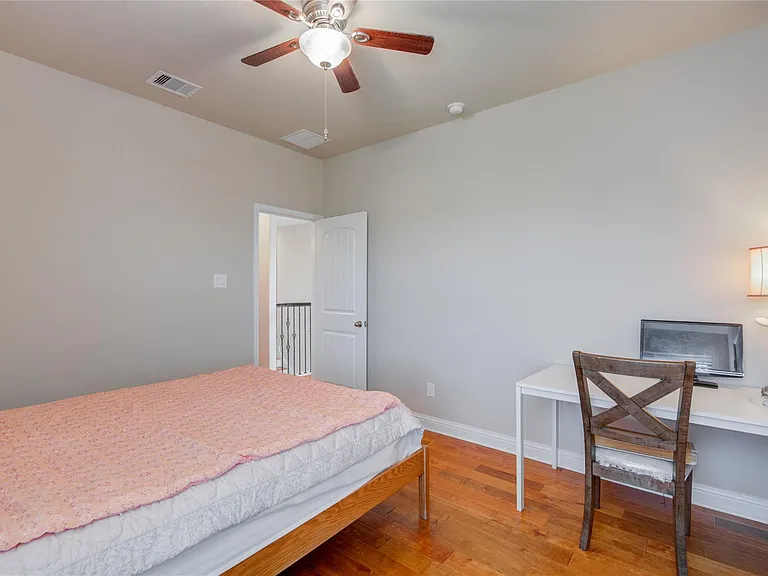 12902 Oak Falls Dr — Photo 34