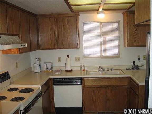 3rd image of 1324 Patricia Dr