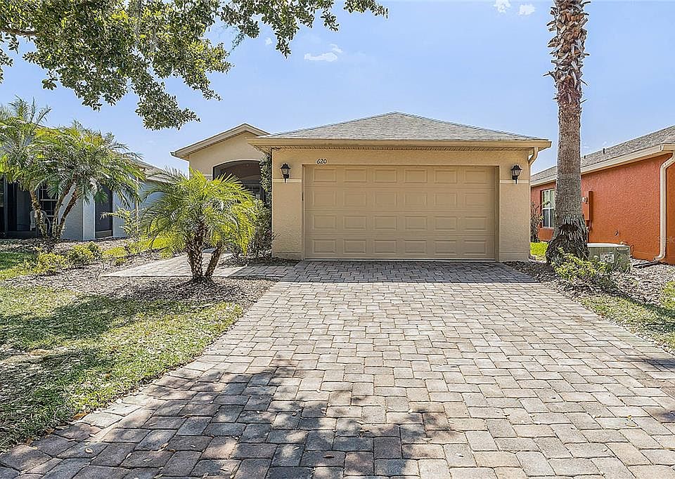 1st image of 620 Vineyard Way