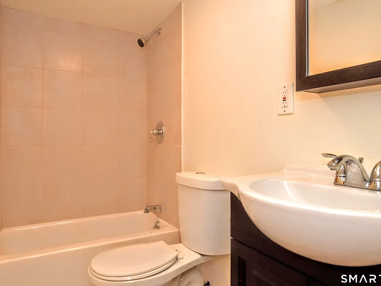 13 Carroll St #1 — Photo 14