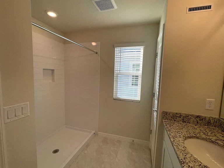 4654 Green Palm Ln — Photo 10