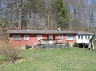 818 Little Snake Creek Rd, Fancy Gap, VA 24328