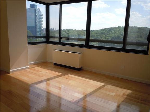 5th image of 2287 Johnson Ave APT 9F