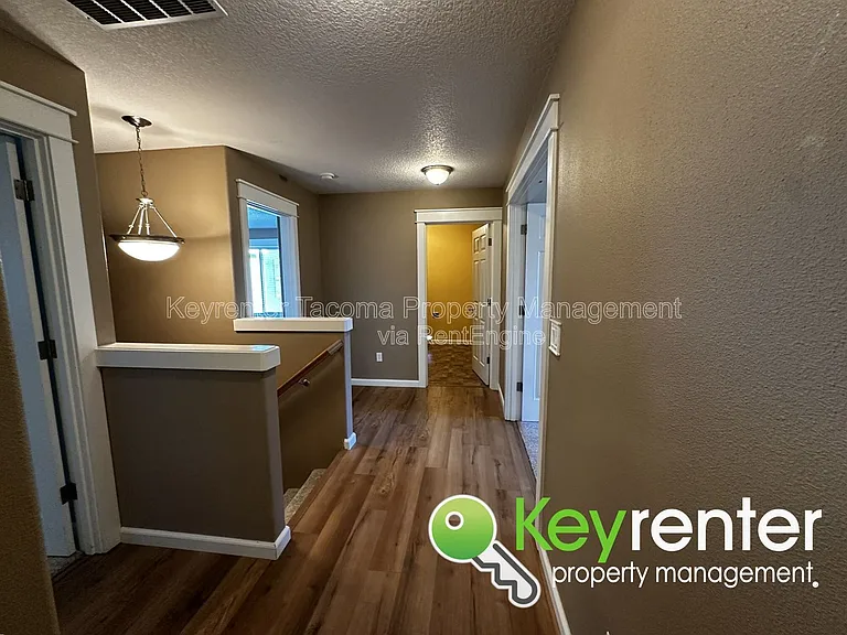 809 SE 9th Cir — Photo 9