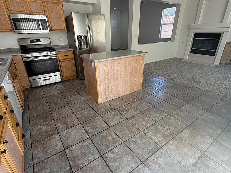 2424 Predera Ave — Photo 11