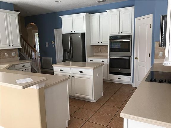 4th image of 9719 Pineola Dr