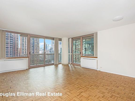 3rd image of 235 E 40th St APT 14A